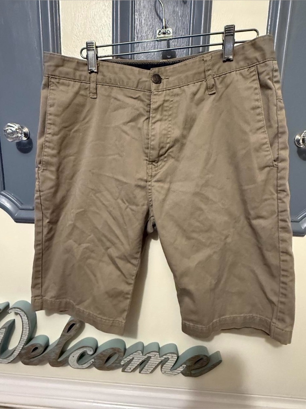 Volcom Men's Flat Front Tan Shorts